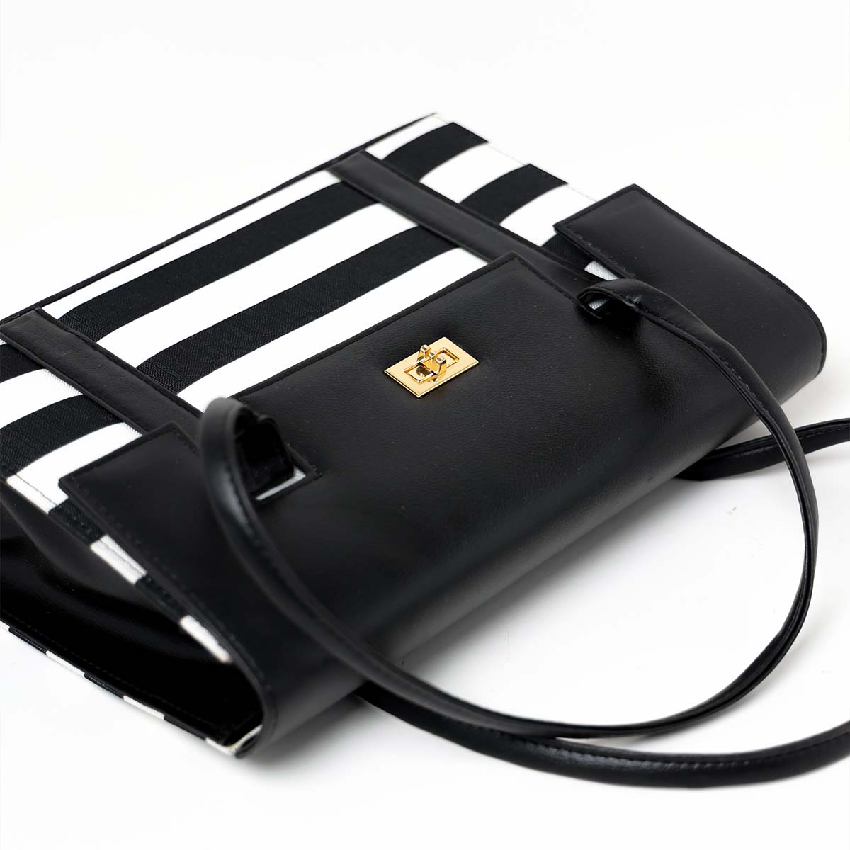 Daisy | Shoulder | Black - Bagonia